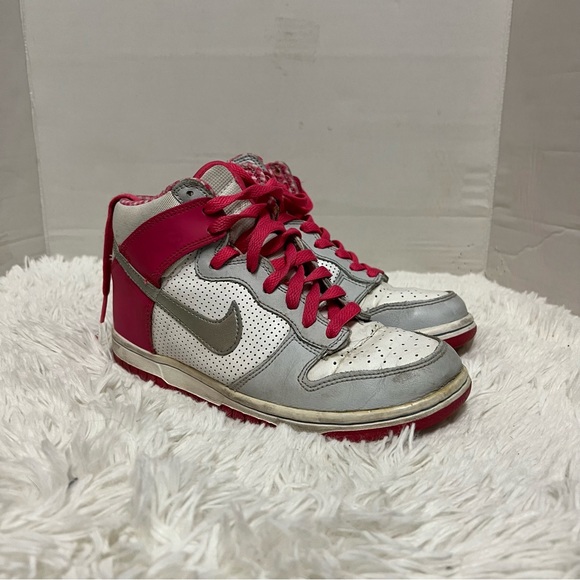 Nike Other - Nike dunk pink 4.5y 316604-115